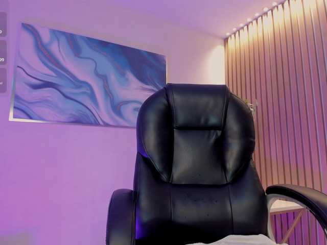 SarahYates's BongaCams show and profile