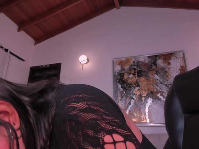 SarahYates's BongaCams show and profile