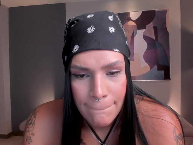 SarahYates's BongaCams show and profile