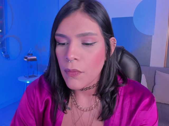 SarahYates's BongaCams show and profile