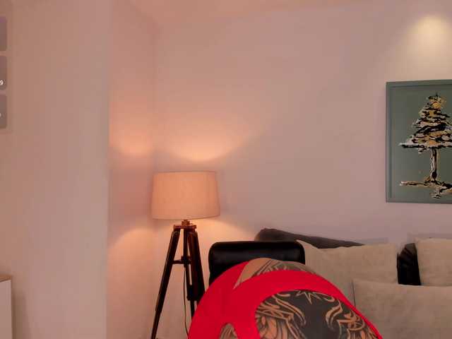 SarahYates's BongaCams show and profile