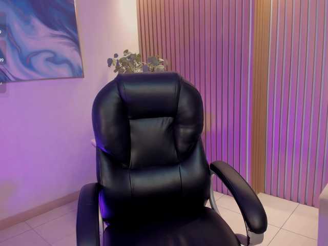 SarahYates's BongaCams show and profile