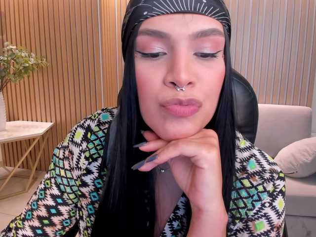 SarahYates's BongaCams show and profile