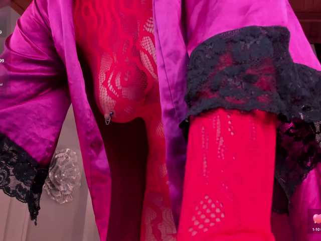 SarahYates's BongaCams show and profile