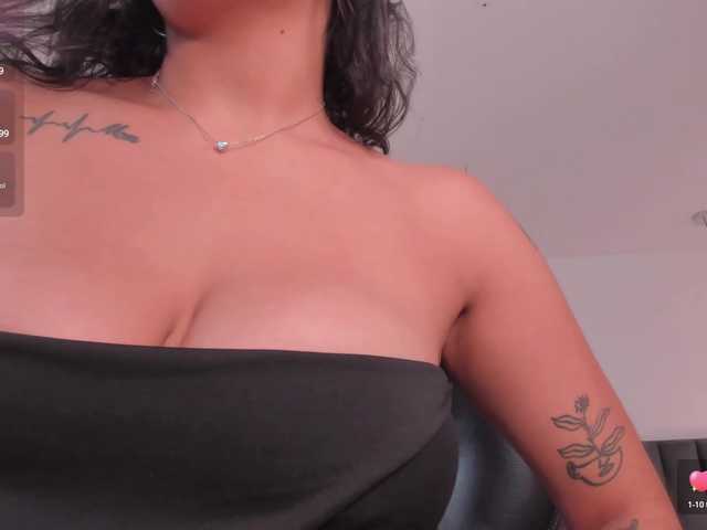 SarahYates's BongaCams show and profile