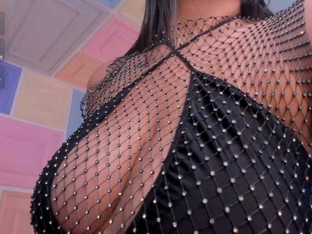 SarahYates's BongaCams show and profile