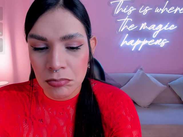 SarahYates's BongaCams show and profile