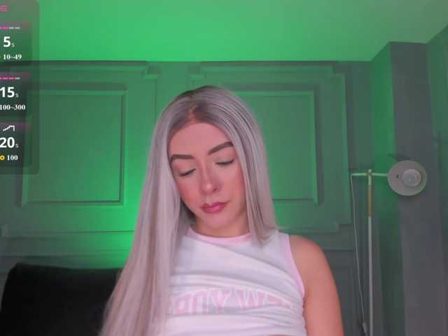 IsabellaMoreau's BongaCams show and profile