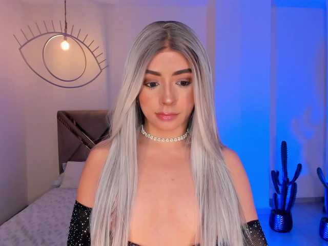 IsabellaMoreau's BongaCams show and profile