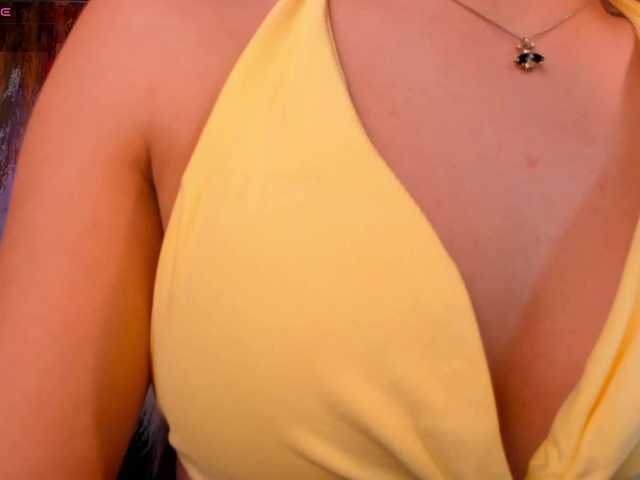 IsabellaMoreau's BongaCams show and profile