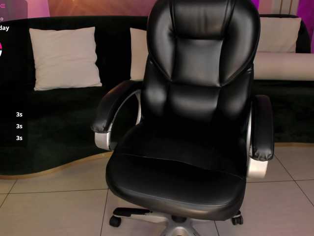 IsabellaMoreau's BongaCams show and profile