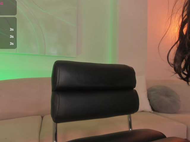 IsabellaMoreau's BongaCams show and profile