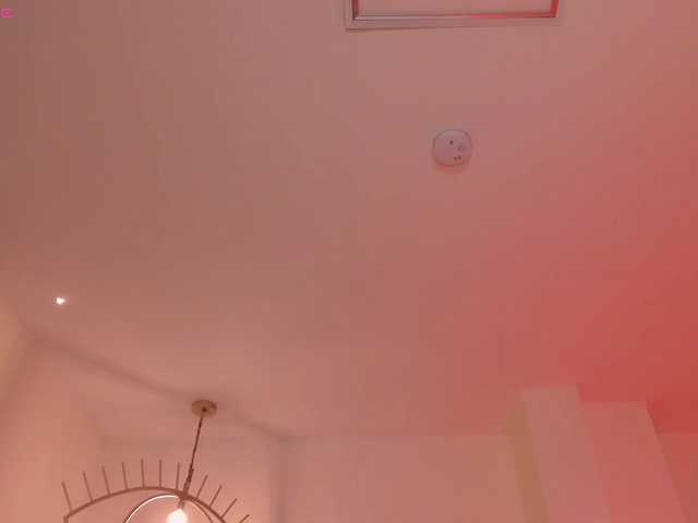 IsabellaMoreau's BongaCams show and profile