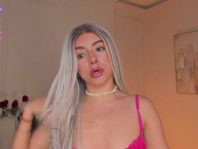 IsabellaMoreau's BongaCams show and profile