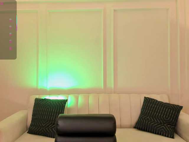 IsabellaMoreau's BongaCams show and profile