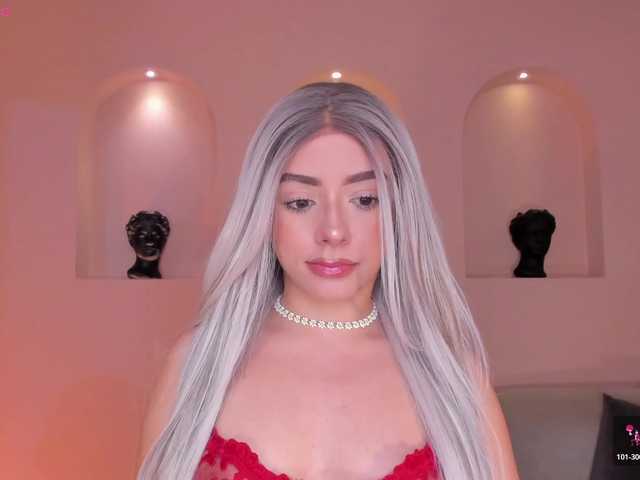 IsabellaMoreau's BongaCams show and profile