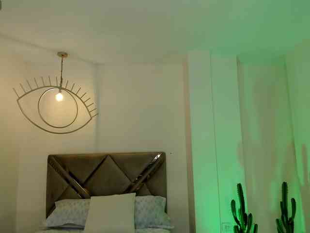 IsabellaMoreau IsabellaMoreau