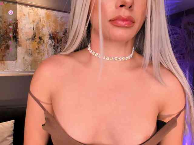 IsabellaMoreau webcam