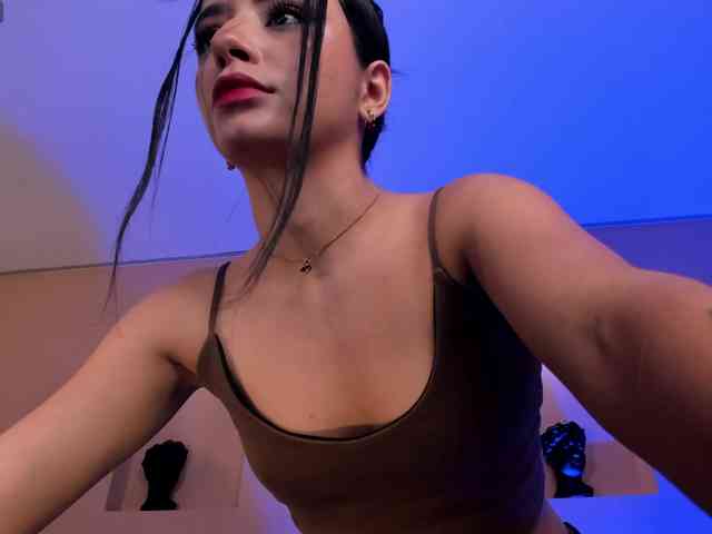 IsabellaMoreau webcam