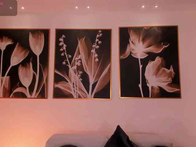 IsabellaMoreau webcam