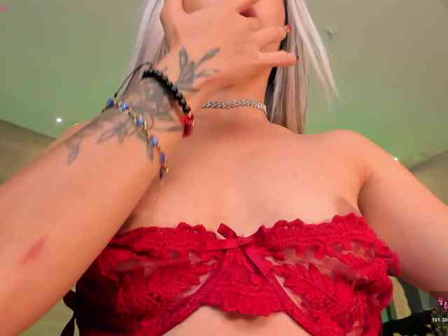 IsabellaMoreau Live Webcam on BongaCams