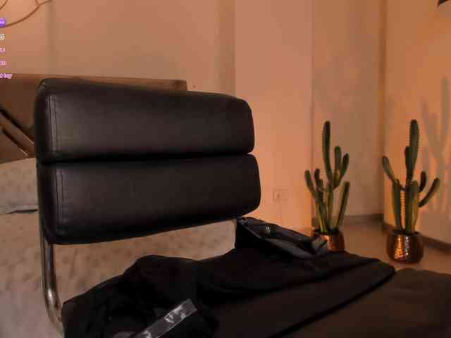 IsabellaMoreau webcam