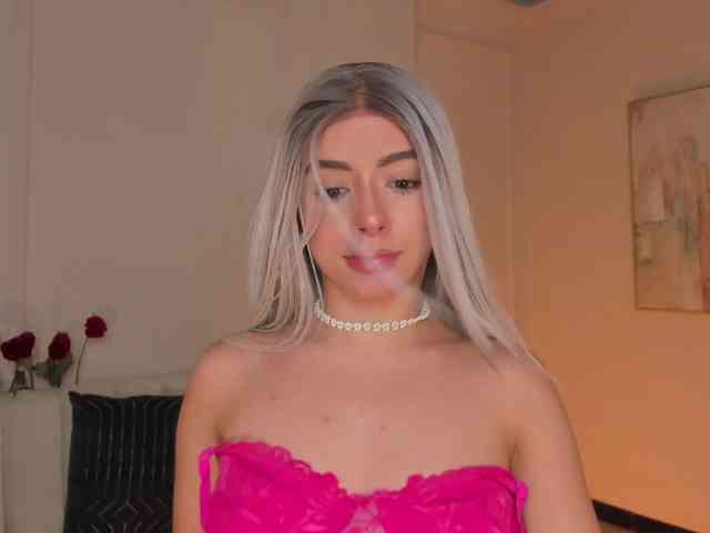 IsabellaMoreau webcam