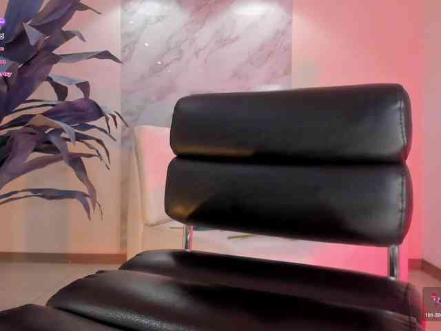 IsabellaMoreau webcam