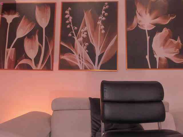 IsabellaMoreau webcam