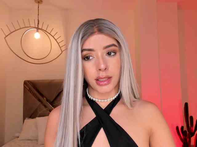 IsabellaMoreau webcam