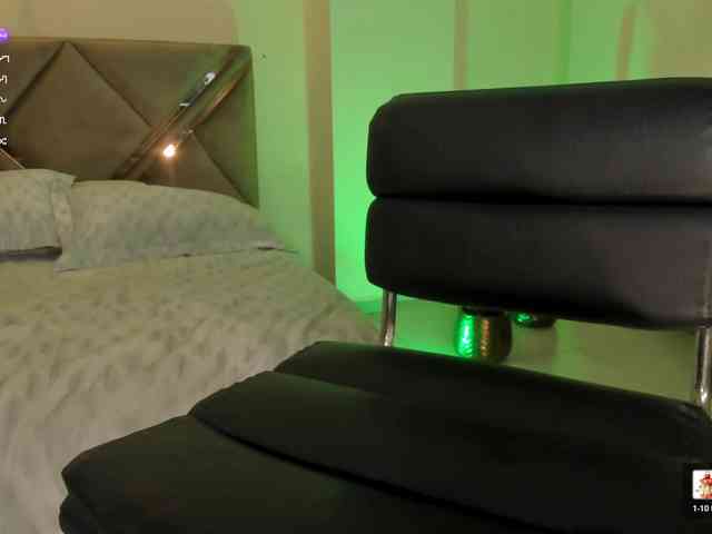 IsabellaMoreau webcam