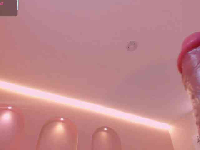 IsabellaMoreau webcam