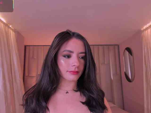 IsabellaMoreau webcam