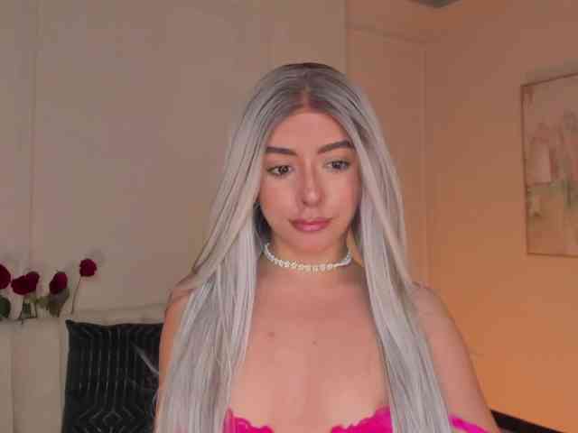 IsabellaMoreau webcam