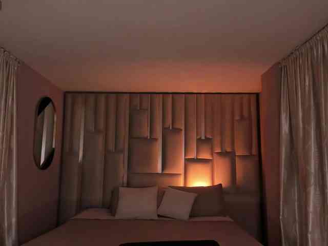 IsabellaMoreau webcam