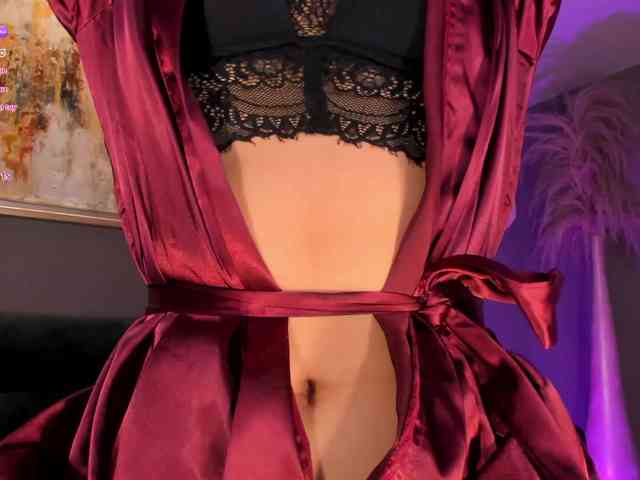 IsabellaMoreau webcam