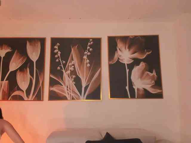 IsabellaMoreau webcam