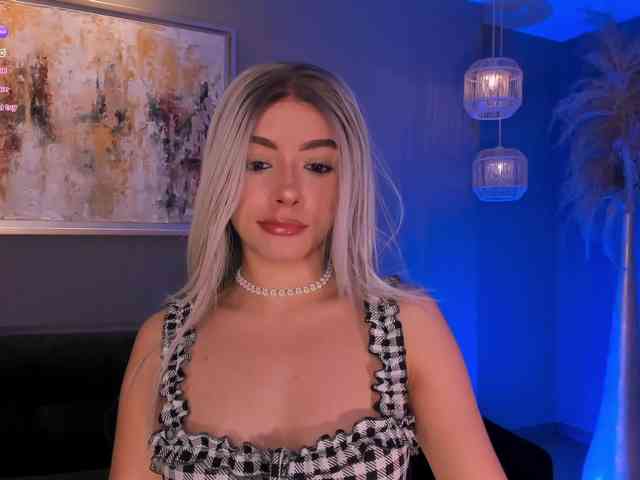 IsabellaMoreau webcam