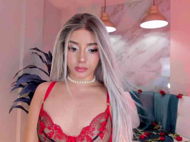 IsabellaMoreau webcam