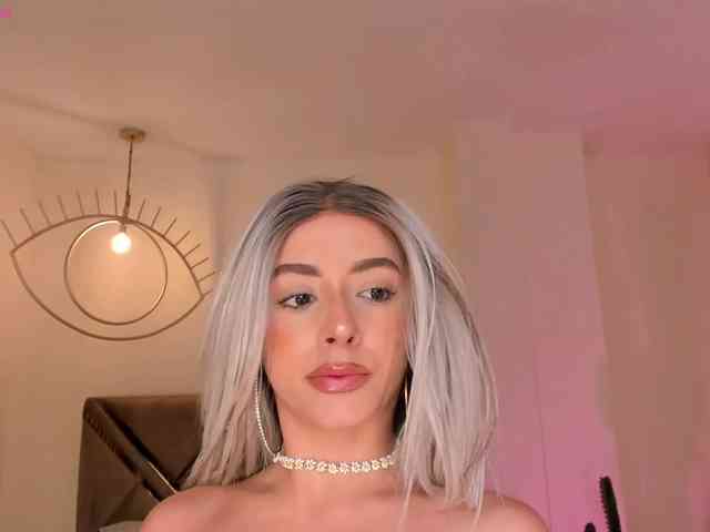 IsabellaMoreau IsabellaMoreau