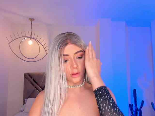 IsabellaMoreau webcam