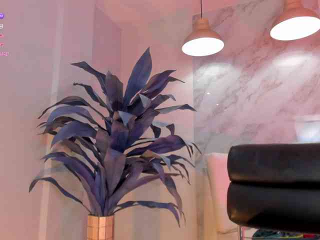 IsabellaMoreau webcam