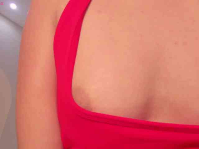 IsabellaMoreau webcam