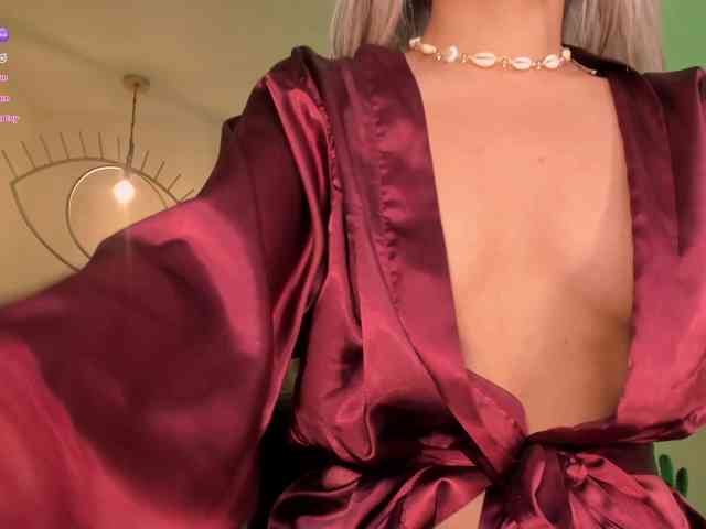 IsabellaMoreau webcam