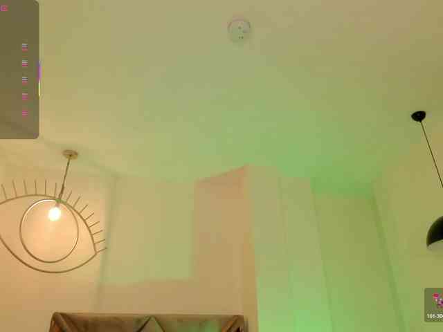 IsabellaMoreau webcam