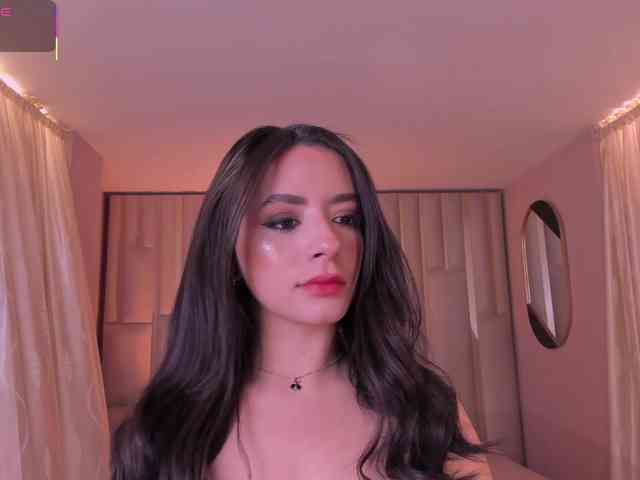 IsabellaMoreau webcam