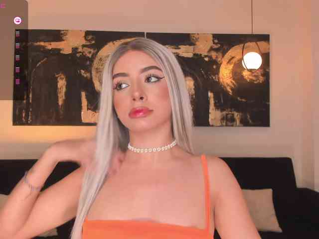 IsabellaMoreau webcam