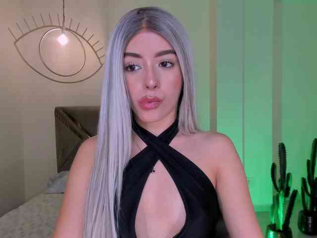 IsabellaMoreau Live Webcam on BongaCams