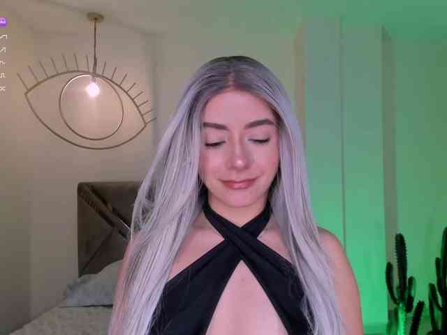 IsabellaMoreau Live Webcam on BongaCams