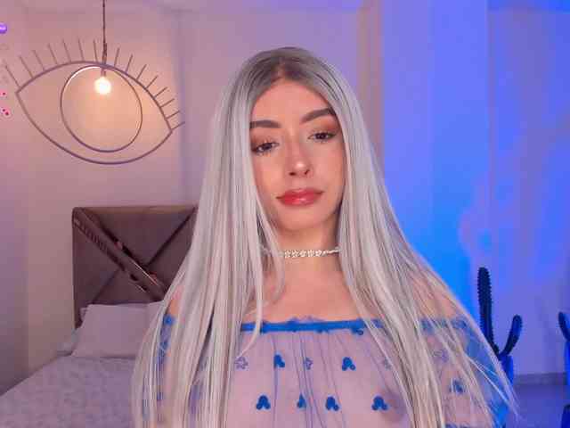 IsabellaMoreau webcam